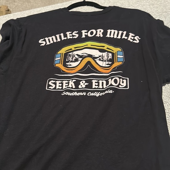 Seek & Enjoy dirt bike shirt.. good condition. Love the shirt but doesn’t fit - Picture 3 of 3